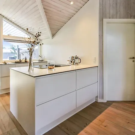 Holiday home Ubbe - 800m From The Sea In Western Jutland By Interhome