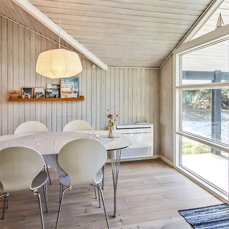 Ubbe - 800m From The Sea In Western Jutland By Interhome *