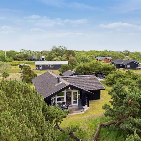 Holiday home Ubbe - 800m From The Sea In Western Jutland By Interhome