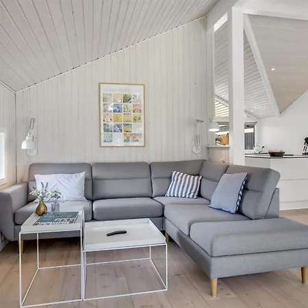 Ferienhaus Ubbe - 800m From The Sea By Interhome
